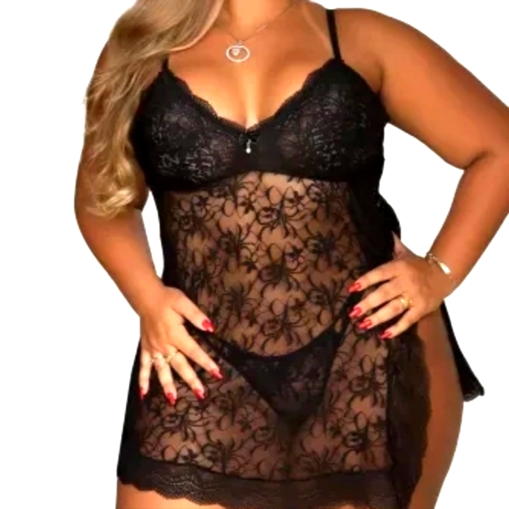 Queen Size Sexy Black Lace Chemise Set